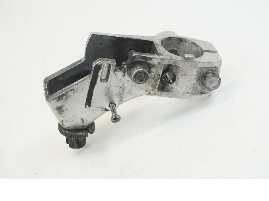 Höger sida på Kopplingsklo från en Yamaha XV 1700 -2004 motorcykel.
