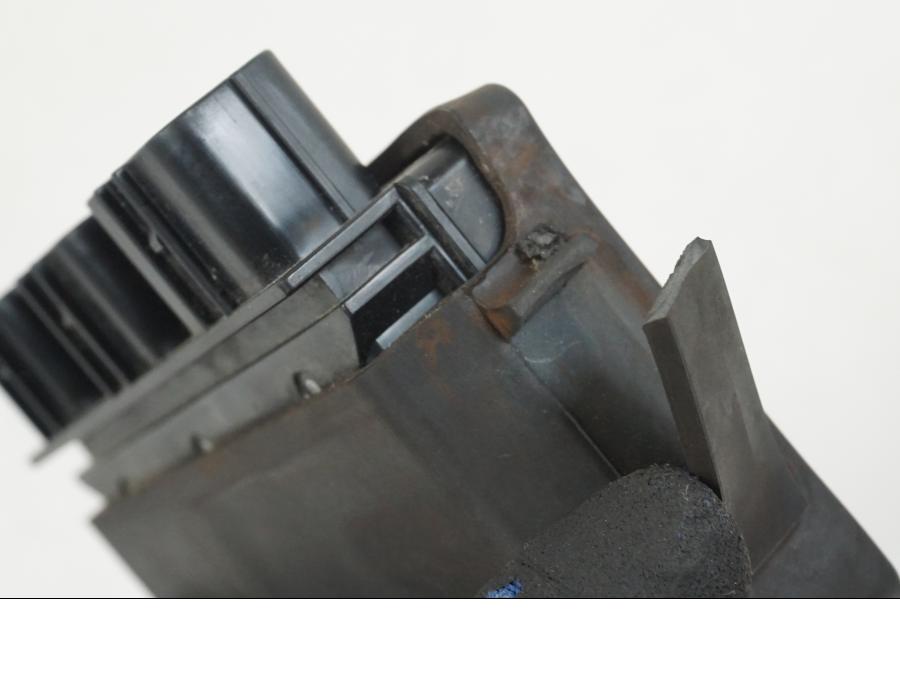 Extrabild1 på Reläbox från en Kawasaki ER-6F -2016 motorcykel.