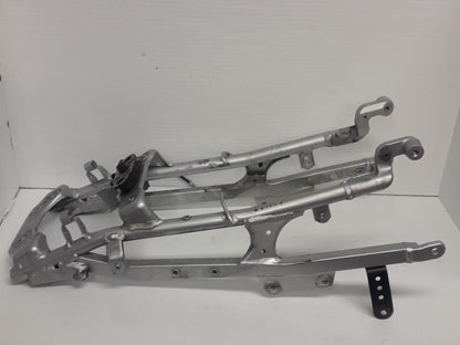 Framsidan på Bakram från en Suzuki SV 1000 -2004 motorcykel.