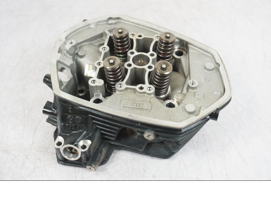 Framsidan på Topplock från en BMW R NineT -2017 motorcykel.