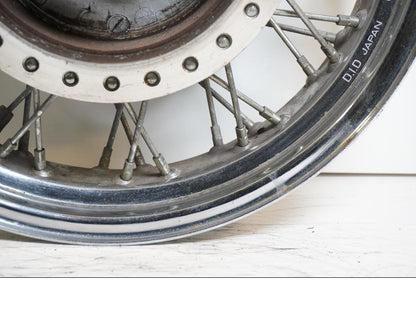 Extrabild3 på Fälg från en Honda VT 600 C -1996 motorcykel.