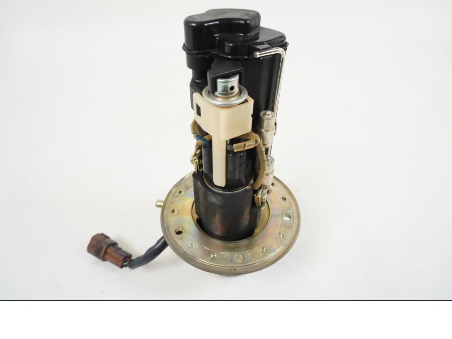 Extrabild2 på Bensinpump insprut från en Suzuki GSX-R 750 -2001 motorcykel.