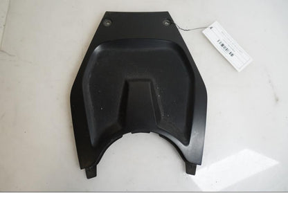 Framsidan på Batterikåpa från en BMW K 1200 S -2007 motorcykel.