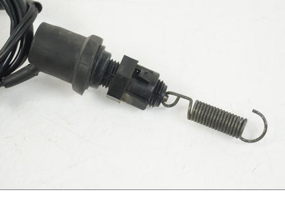 Baksidan på Bromsljuskontakt från en Yamaha XT 660 X -2005 motorcykel.