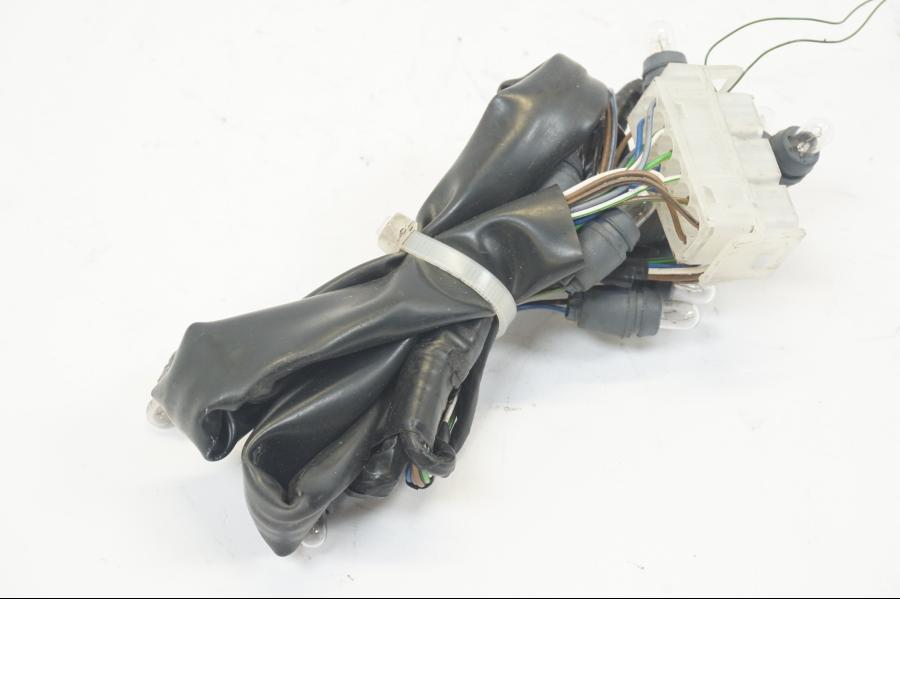 Baksidan på Kontrollampor från en BMW R 1150 RS -2002 motorcykel.