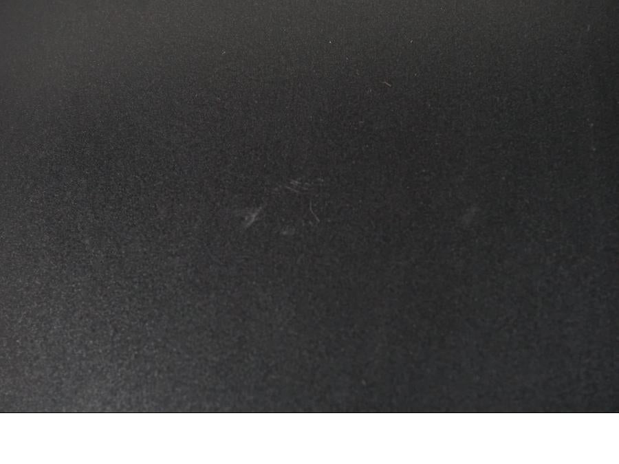 Snett nerifrån på Bensintankskåpa från en BMW K 1600 GTL -2015 motorcykel.