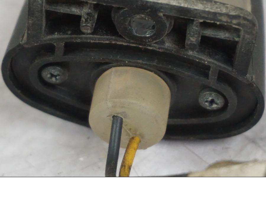 Höger sida på Skyltbelysning från en Triumph Tiger -2009 motorcykel.