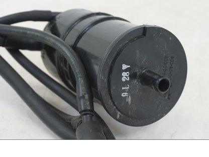 Vänster sida på Bensintanksavluftare från en Husqvarna 701 Supermoto -2020 motorcykel.