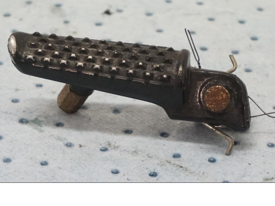 Framsidan på Fotpinne från en Honda CBR 1000 RR -2011 motorcykel.