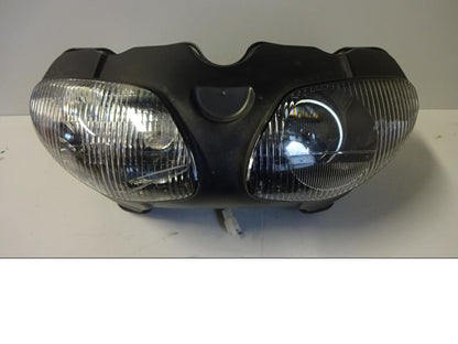 Framsidan på Strålkastare från en Suzuki SV 650 -2002 motorcykel.