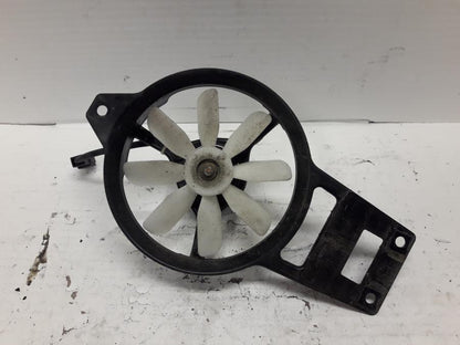 Baksidan på Vattenkylfläkt från en Kawasaki KLE 500 -2001 motorcykel.