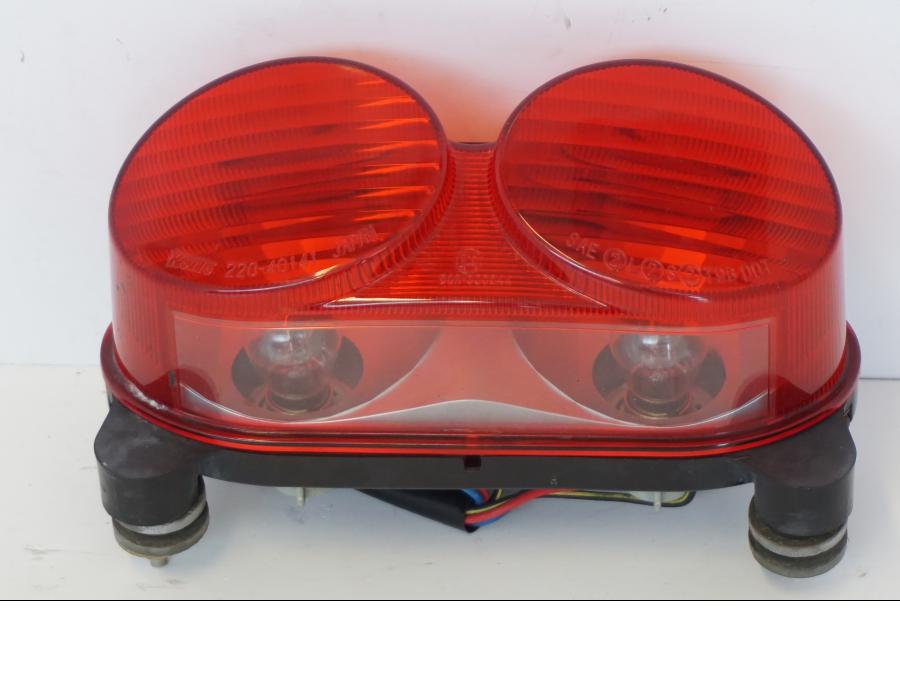 Baksidan på Baklampa från en Kawasaki ZR-7 -2001 motorcykel.