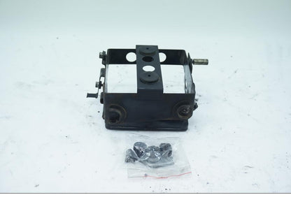 Höger sida på Batterihållare från en Yamaha SR 400 -1982 motorcykel.