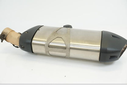 Snett uppifrån på Ljuddämpare från en BMW R 1200 GS -2018 motorcykel.