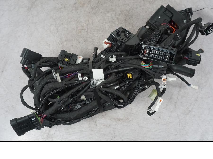 Framsidan på Kabelstam från en Ducati Multistrada V4 -2024 motorcykel.