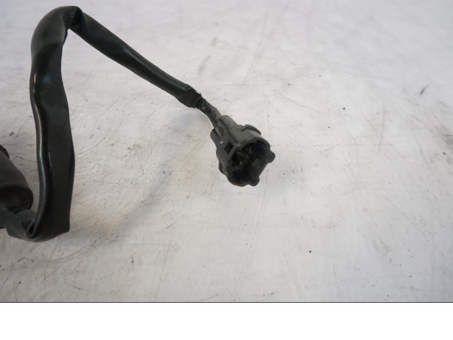 Höger sida på Bromsljuskontakt från en Kawasaki ER-6F -2010 motorcykel.