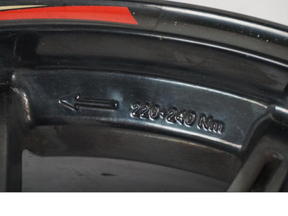 Vänster sida på Fälg från en MV Agusta Dragster -2014 motorcykel.