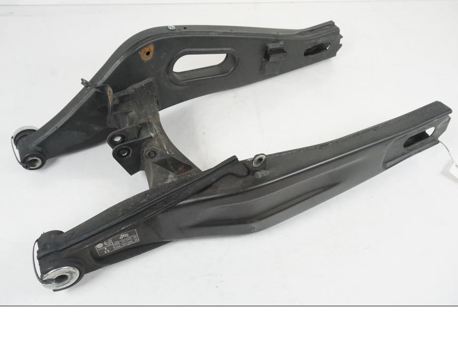 Framsidan på Sving från en Yamaha MT-07 -2019 motorcykel.