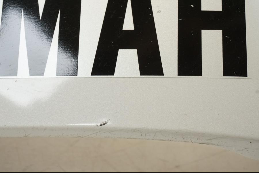 Vänster sida på Magkåpa från en Yamaha YZF 1000 R1 -2009 motorcykel.