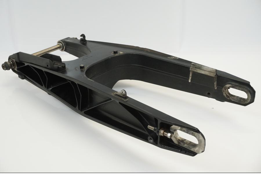 Vänster sida på Sving från en KTM 690 Duke -2012 motorcykel.