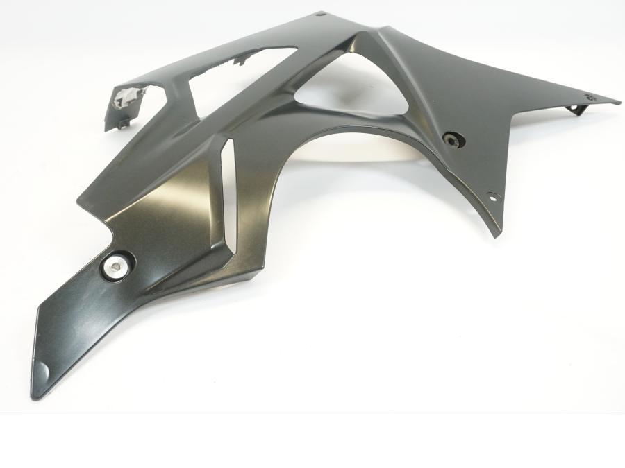 Höger sida på Magkåpa från en BMW S 1000 RR -2011 motorcykel.