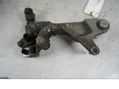 Framsidan på Bromsoksfäste från en Honda XL 1000 V -2008 motorcykel.