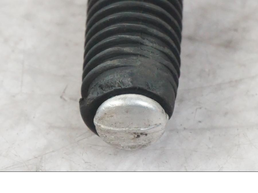 Vänster sida på Växelpedal från en Kawasaki ZX-6R -2006 motorcykel.