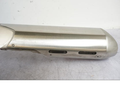 Snett nerifrån på Ljuddämpare från en BMW K 1600 -2012 motorcykel.