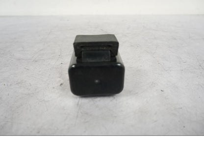 Höger sida på Blinkersrelä från en Yamaha MT 125 -2017 motorcykel.