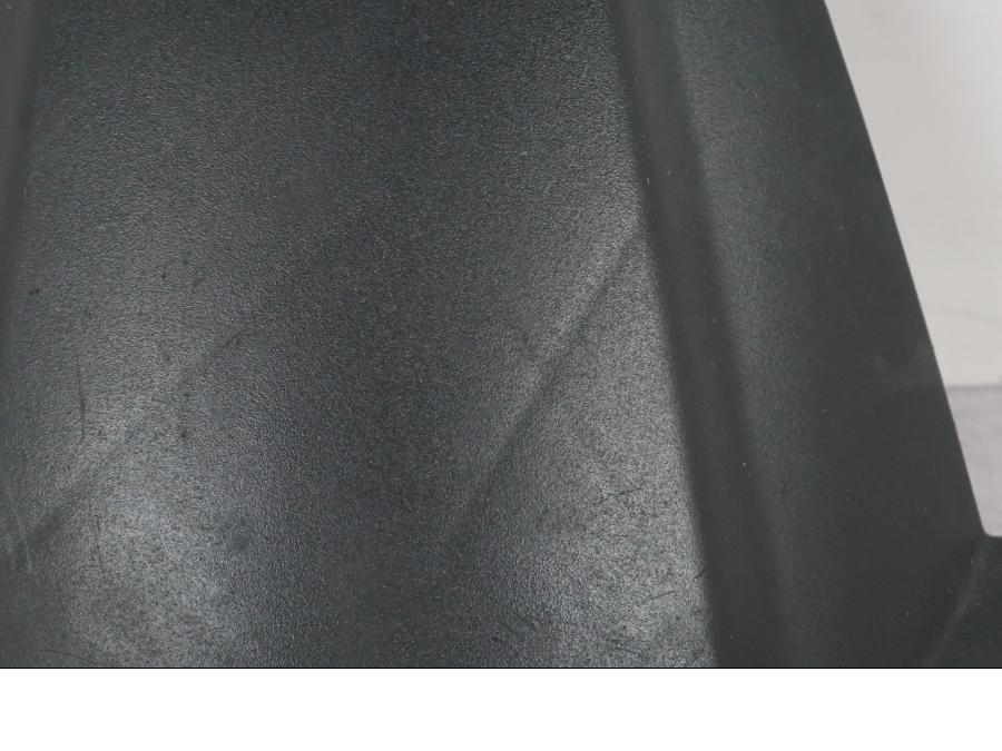 Höger sida på Svingskärm från en Buell 1125 R -2008 motorcykel.