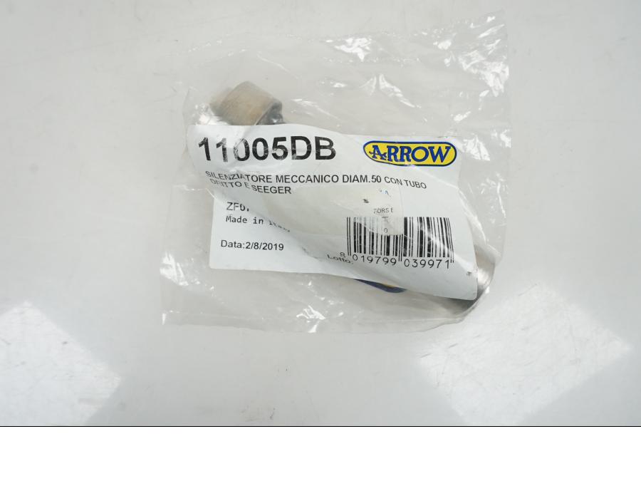 Framsidan på DB-killer från en Universal Universal -2018 motorcykel.