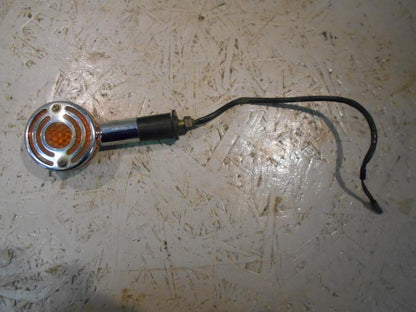 Framsidan på Blinkers från en Suzuki VZ 800 -2000 motorcykel.