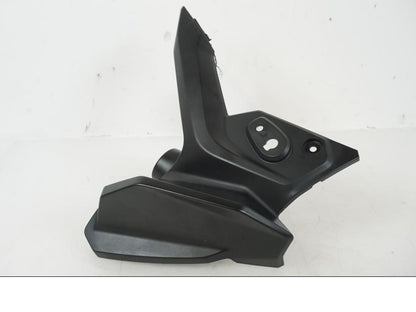 Framsidan på Strålkastarkåpa från en BMW F 750 GS -2019 motorcykel.