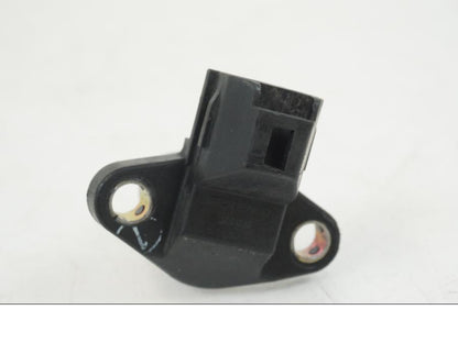 Snett uppifrån på Kamaxelgivare från en Suzuki GSX-R 750 -2001 motorcykel.