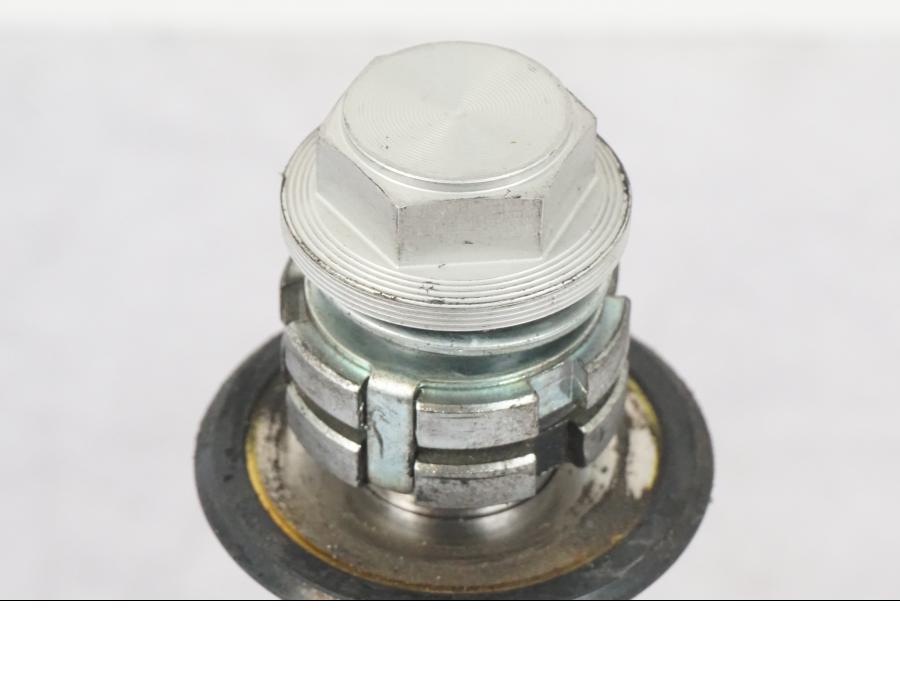 Höger sida på Gaffelkrona från en Yamaha MT-09 -2016 motorcykel.