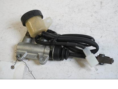 Framsidan på Bromshuvudcylinder från en KTM RC8 -2009 motorcykel.