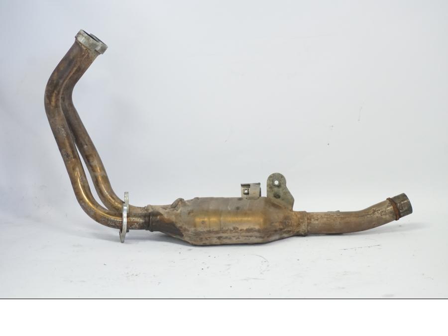 Baksidan på Grenrör från en Honda CB 500 X -2015 motorcykel.