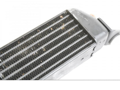 Höger sida på Oljekyl från en BMW R 1100 RT -2000 motorcykel.