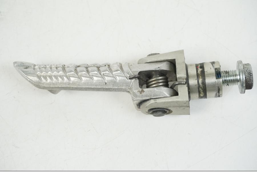 Framsidan på Fotpinne från en Suzuki GSX-R 1000 -2007 motorcykel.