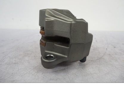 Snett nerifrån på Bromsok från en KTM 1290 Super Duke R -2023 motorcykel.