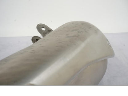 Snett uppifrån på Avgassystem från en KTM 790 Duke -2019 motorcykel.