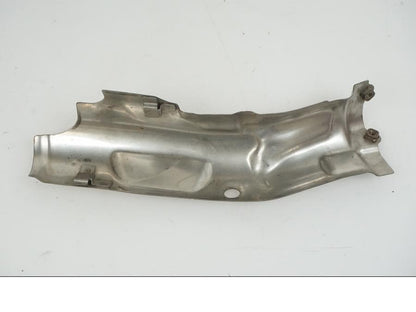 Baksidan på Värmeskydd från en Honda CRF 1000 Africa Twin -2016 motorcykel.