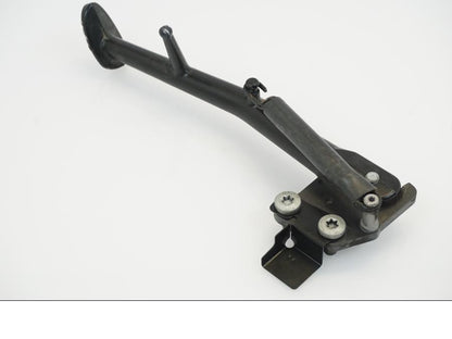 Höger sida på Sidostöd från en KTM 1290 Super Duke -2020 motorcykel.