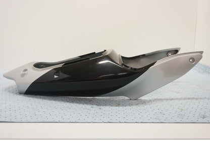 Framsidan på Bakvinge från en Kawasaki ZX-6R -2000 motorcykel.