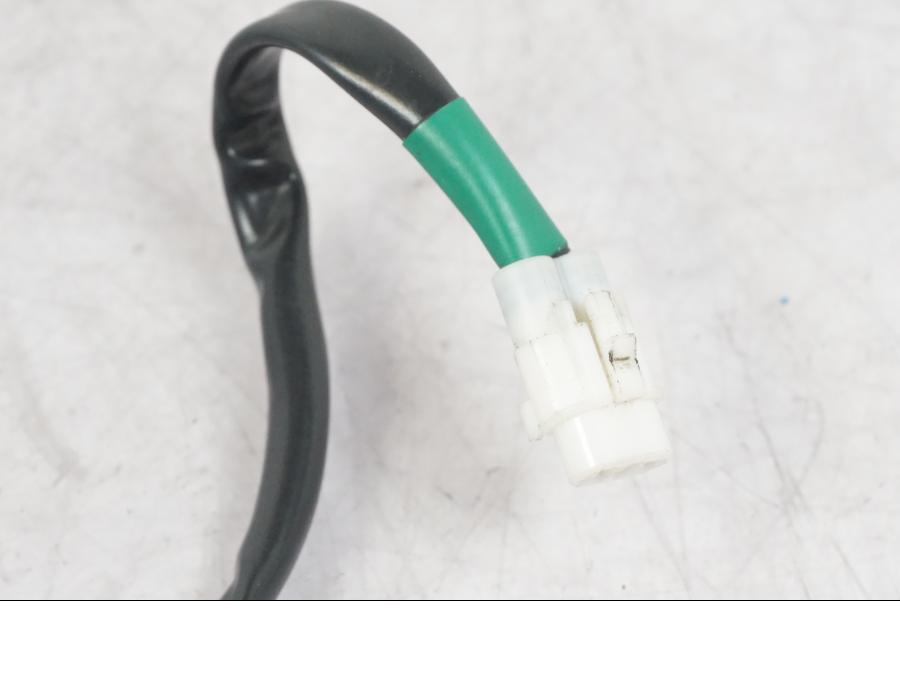 Baksidan på Bromsljuskontakt från en Yamaha MT-09 -2016 motorcykel.