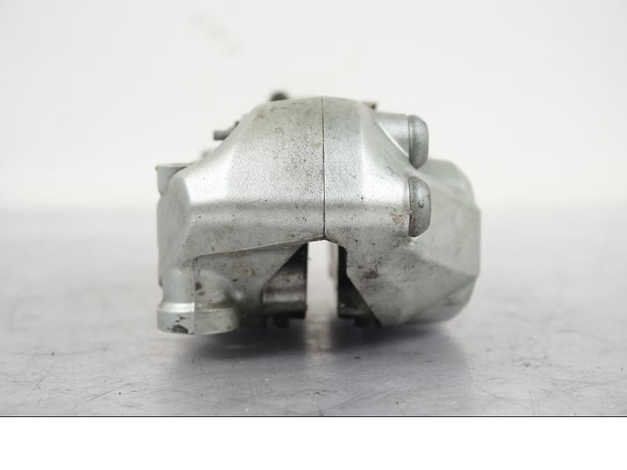 Snett nerifrån på Bromsok från en KTM 690 SM R -2009 motorcykel.