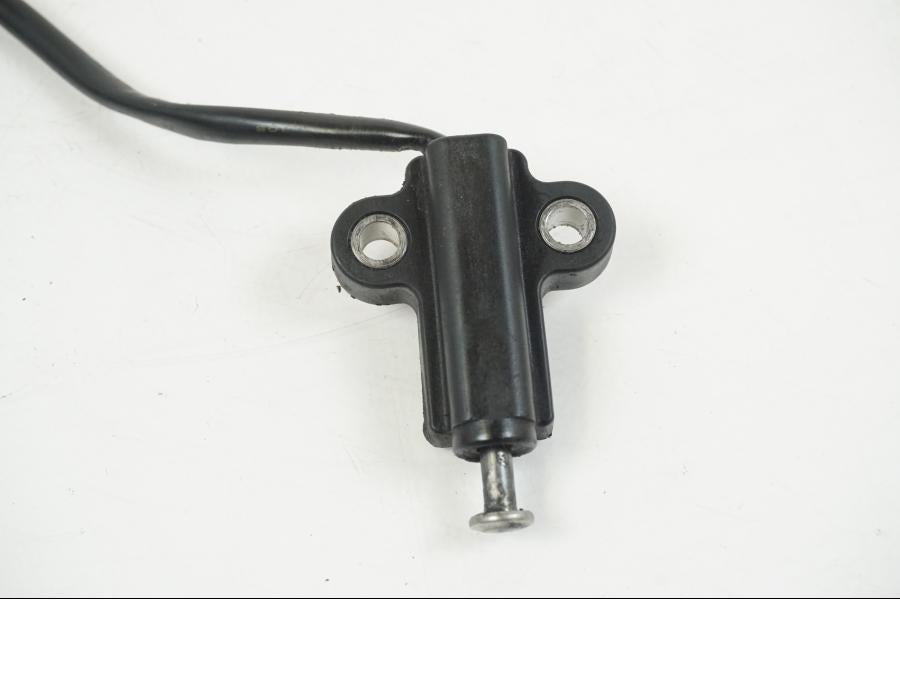 Baksidan på Sidostödsbrytare från en Suzuki GSX-R 750 -2001 motorcykel.