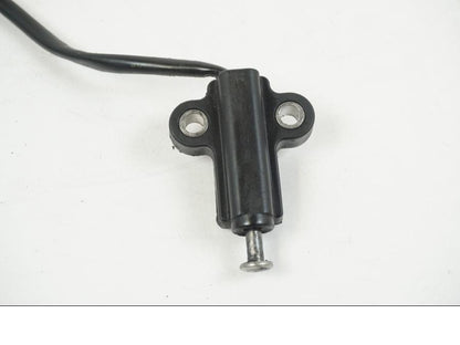 Baksidan på Sidostödsbrytare från en Suzuki GSX-R 750 -2001 motorcykel.