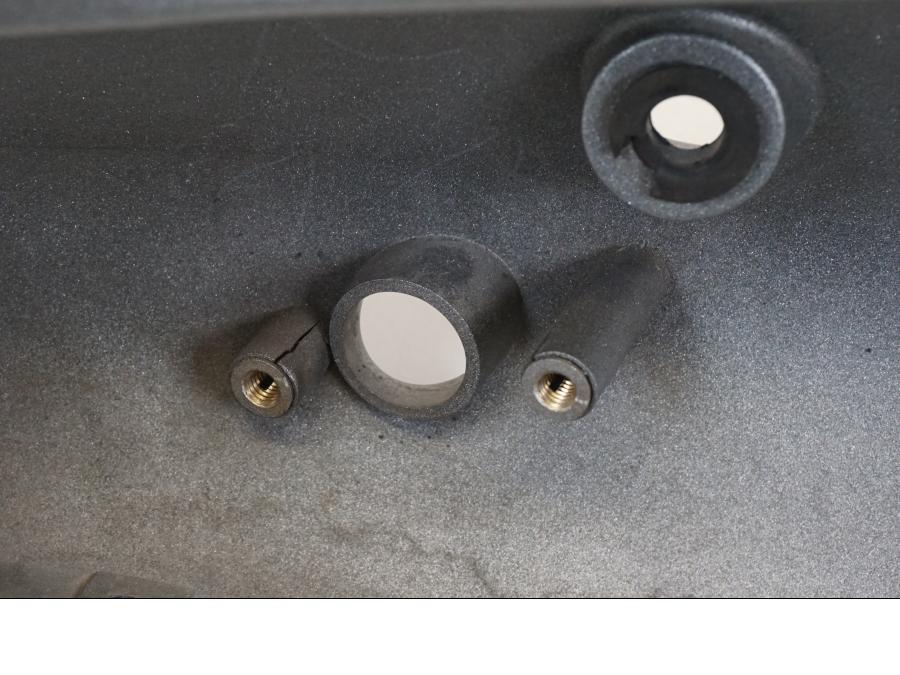 Extrabild3 på Bakvinge från en Kawasaki ZX-12R -2000 motorcykel.