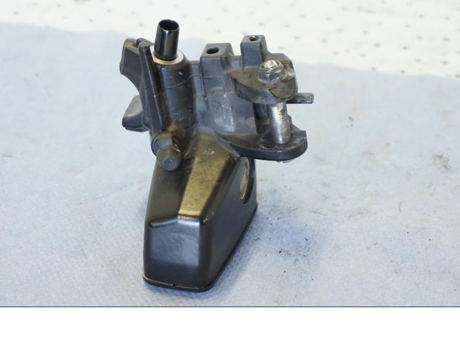 Extrabild1 på Bromshuvudcylinder från en Suzuki GSX 1300 BK -2008 motorcykel.